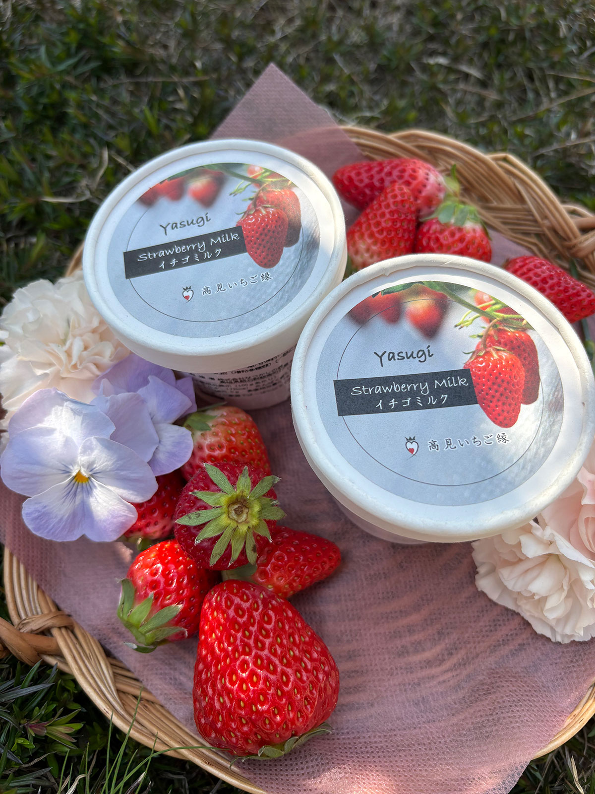 いちごミルクアイス