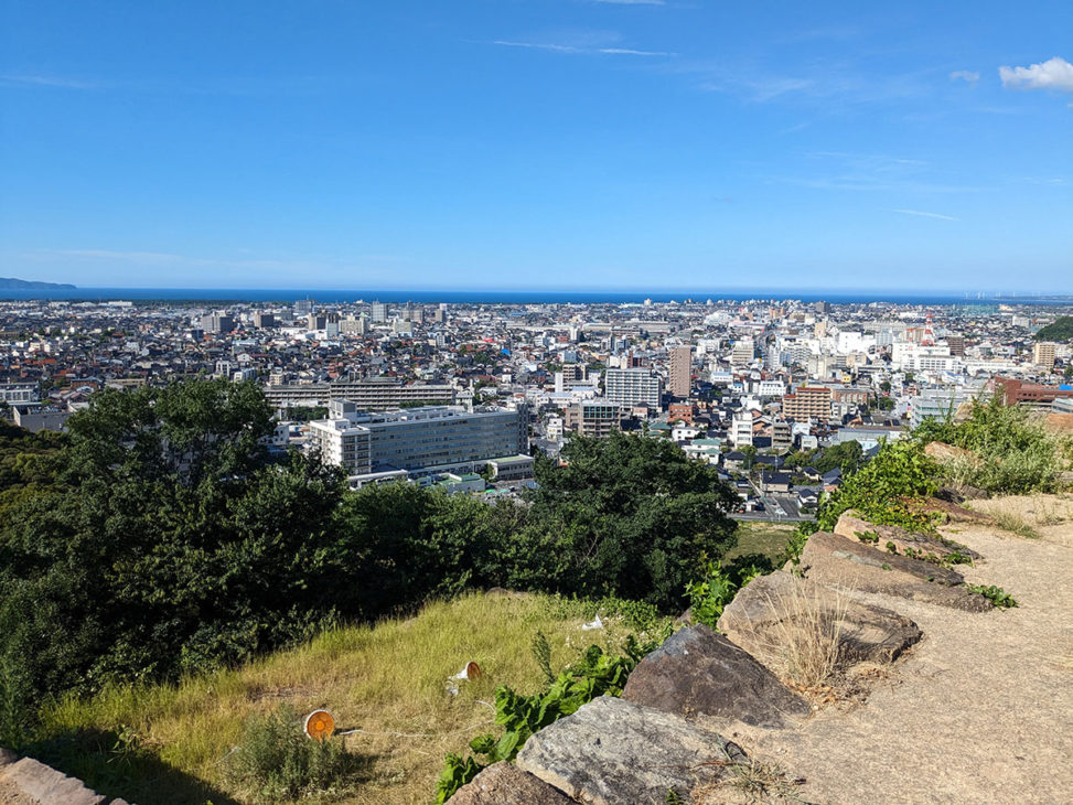 米子城跡からの眺め　中海