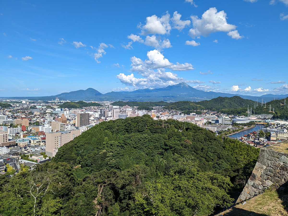 米子城跡からの眺め　大山