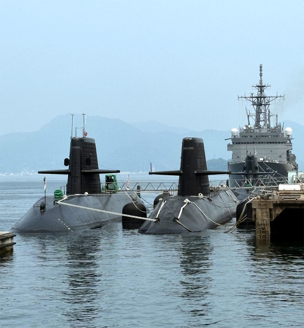 アレイからすこじま　海上自衛隊呉基地